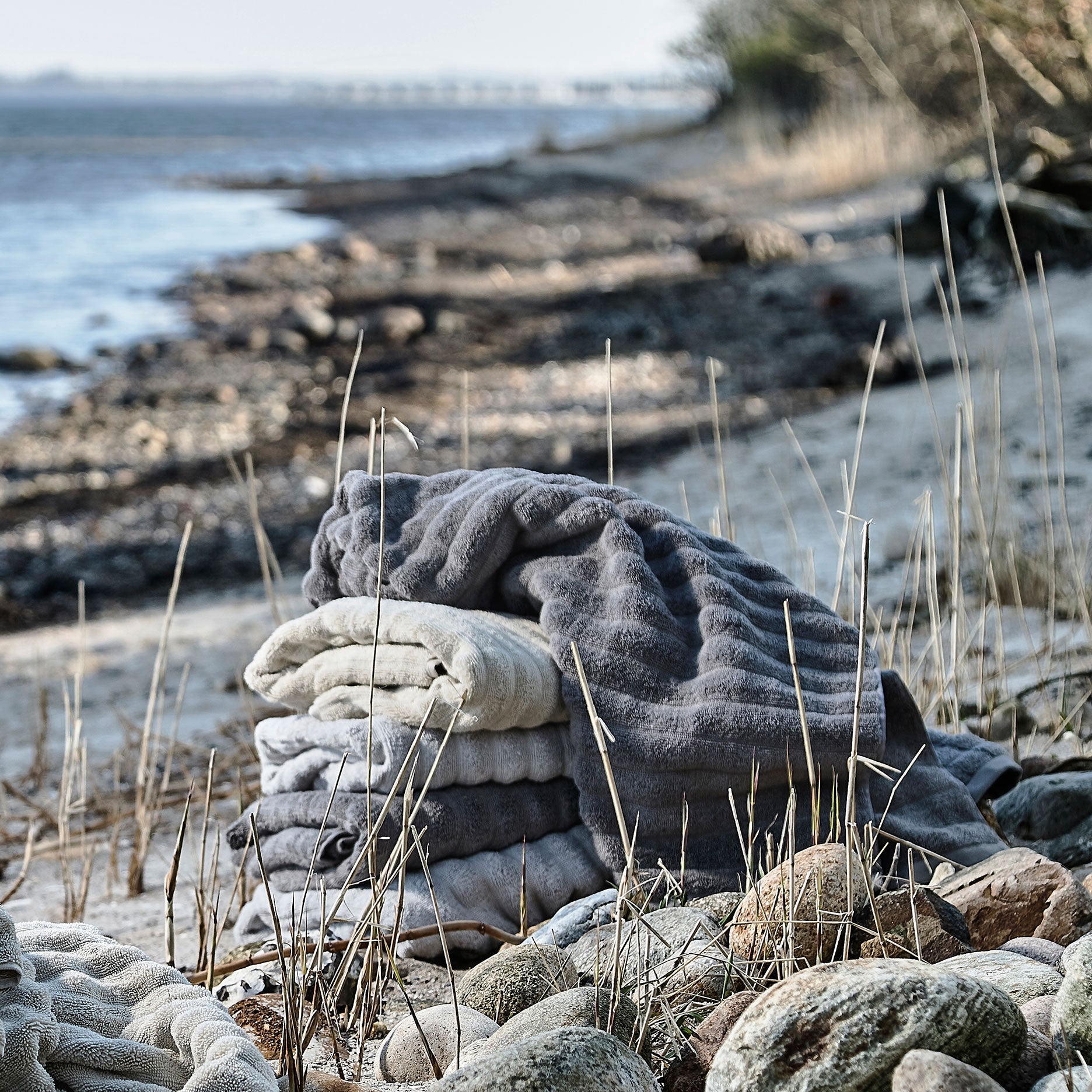 Inu håndklæde 70x140 cm taupe